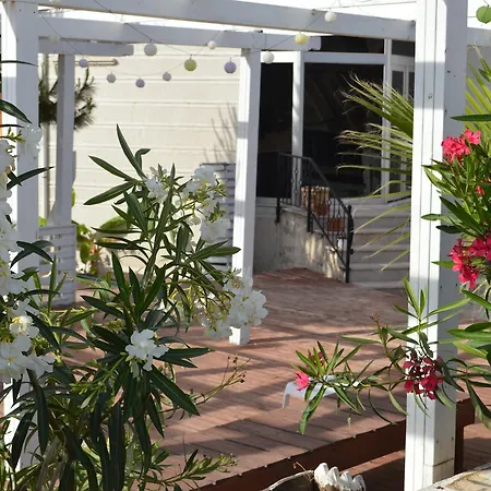 Hotell Cunda Efsane