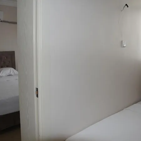 Cunda Efsane Hotell *