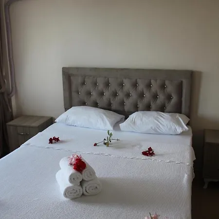 ホテル Cunda Efsane *